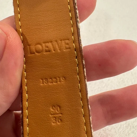 Loewe Tan and Gold Belt with Anagram Buckle - Picture 4 of 4